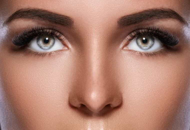 Quels sont les dangers de l'eye liner ?, Lyon, Docteur Ygal Boujnah