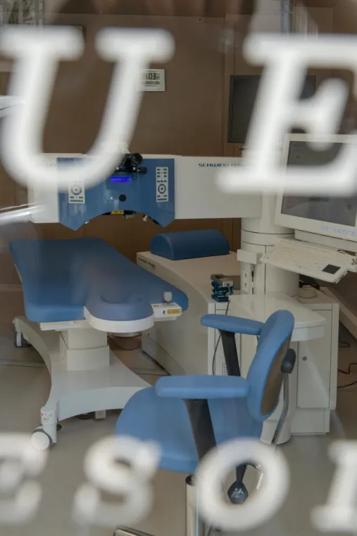 LASIK ou SMILE : quelle technique de chirurgie réfractive choisir à Lyon ?, Lyon, Docteur Ygal Boujnah